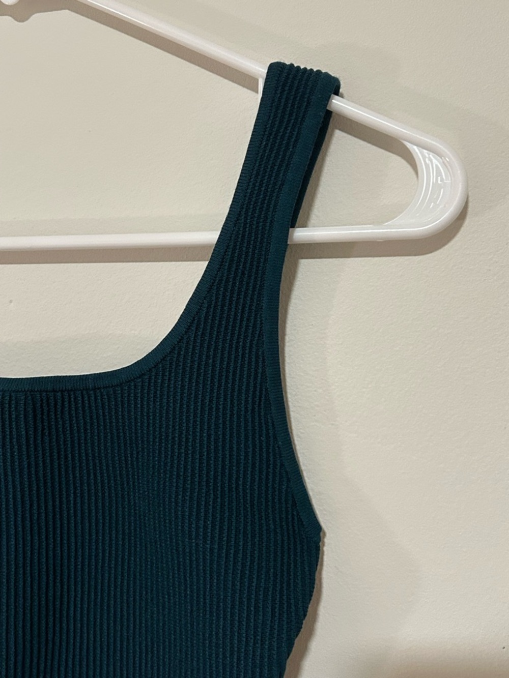 Aritzia Sculpt Knit Square-neck Tank - Picture 4 of 8